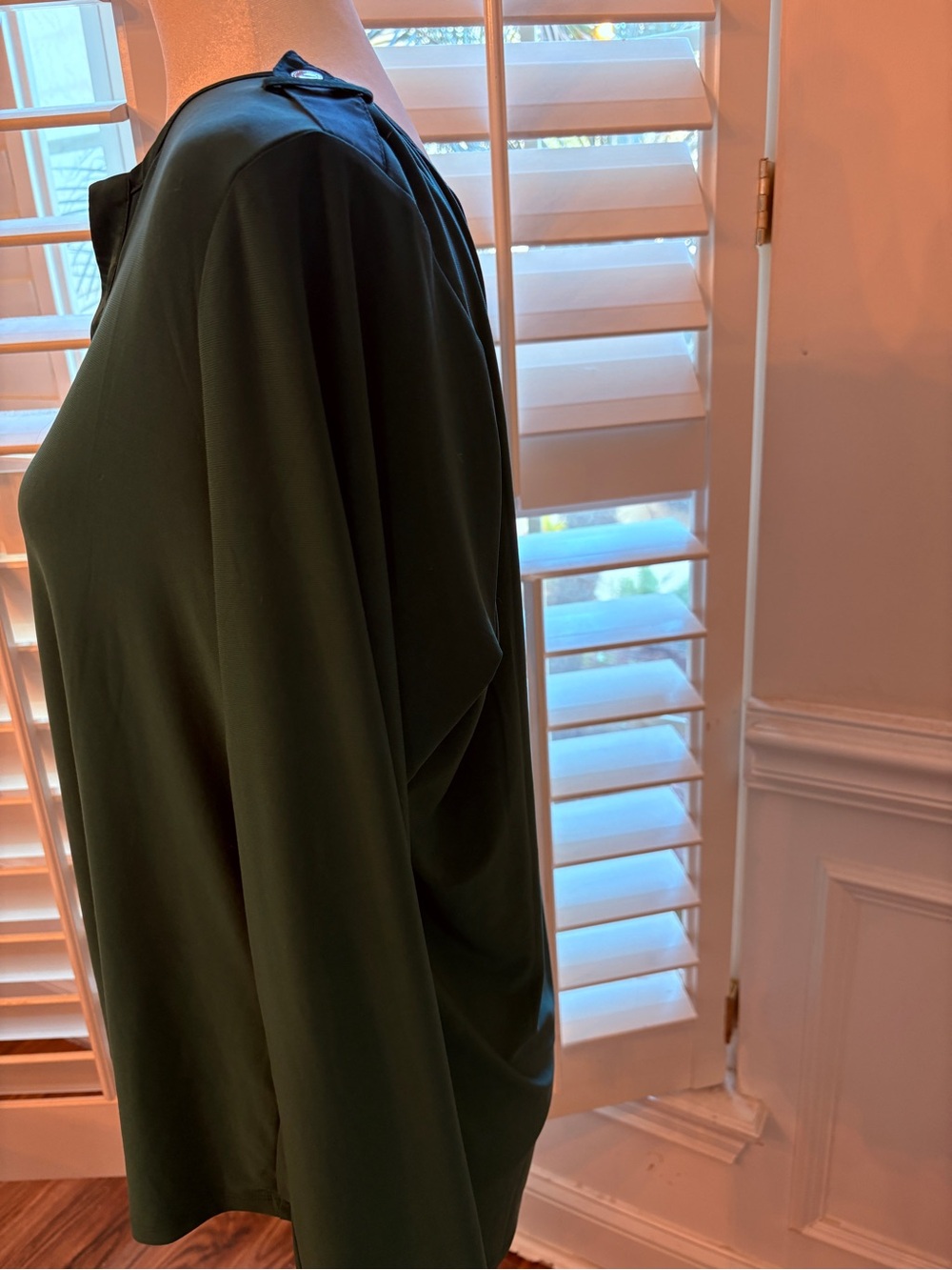 White House Black Market Teal Green Button-Front V-Neck Blouse - Picture 4 of 10